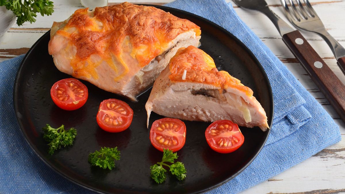 Stuffed chicken breasts with mushrooms – a great dish for a festive table