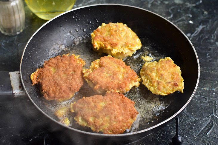 Juicy and tasty Jewish cutlets - a step by step recipe with a photo