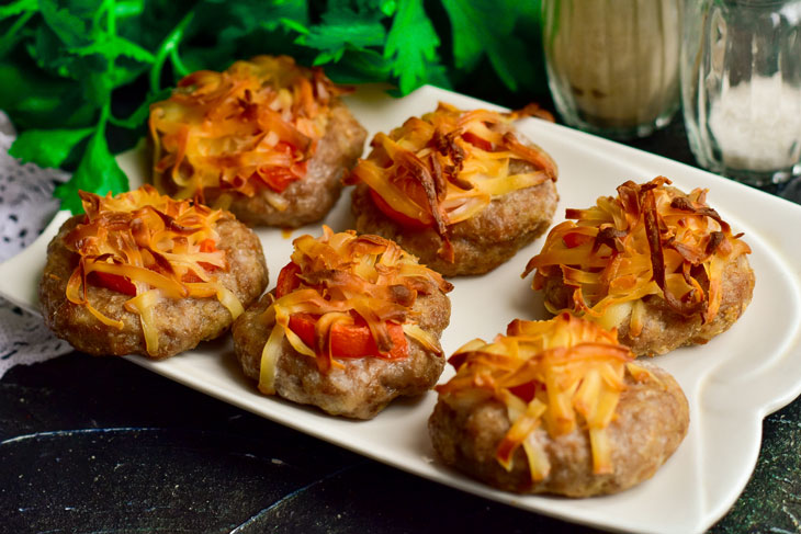 Juicy meat nests with cheese - they will decorate any holiday table