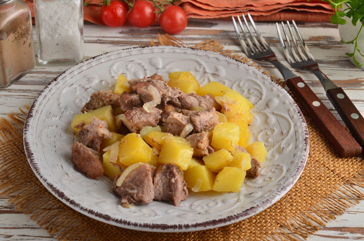 Potatoes with meat in the sleeve - fast and very tasty