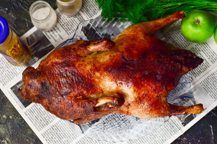 Duck in honey-apple sauce for the New Year - a step-by-step recipe with a photo