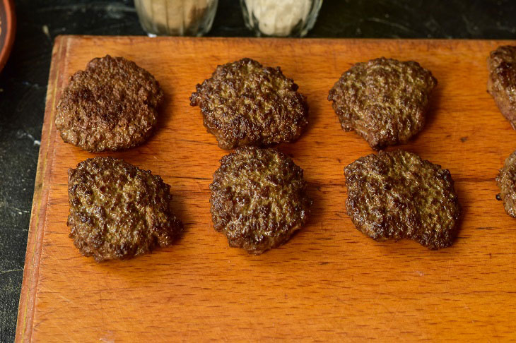 Liver mini-cakes - tasty, satisfying and healthy
