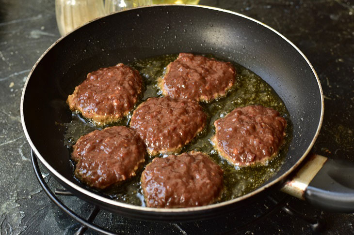 Liver mini-cakes - tasty, satisfying and healthy