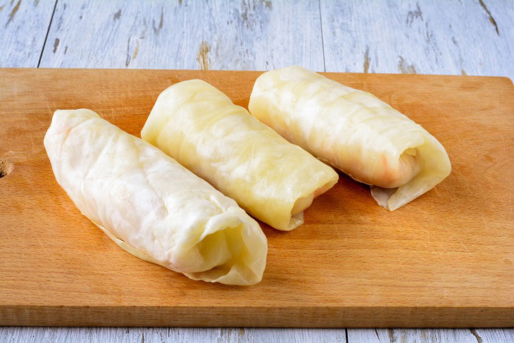 Juicy and fragrant cabbage rolls with meat and rice - a delicious dish for the whole family