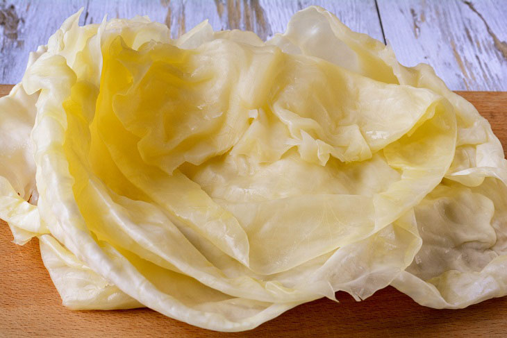 Juicy and fragrant cabbage rolls with meat and rice - a delicious dish for the whole family