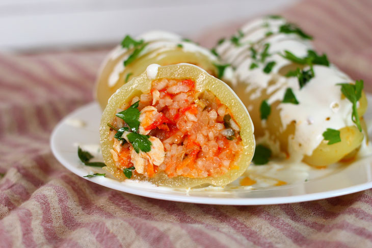 Stuffed peppers with rice, meat and vegetables - when there is no time for complex dishes