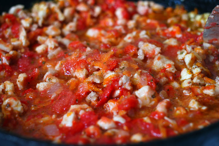 Stuffed peppers with rice, meat and vegetables - when there is no time for complex dishes