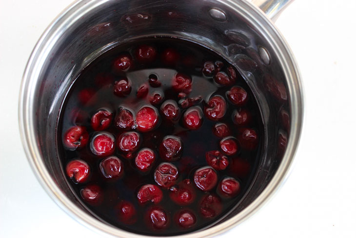 Cherry sauce for meat - step by step recipe with photo