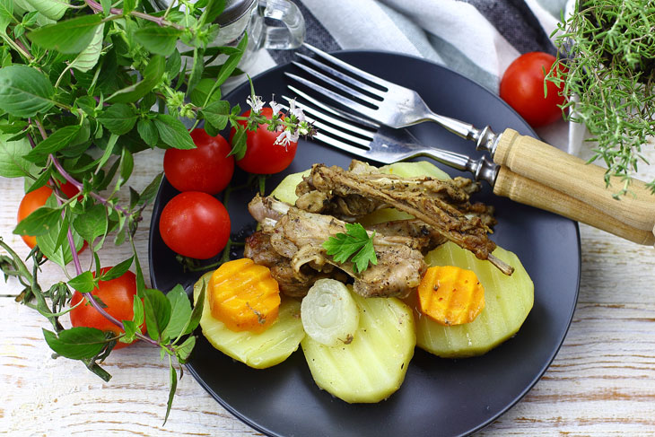 Lamb ribs with potatoes in the oven - an incredible yummy