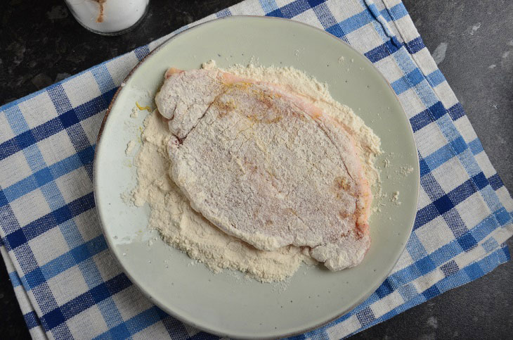 Bavarian schnitzel - tender meat with a crispy crust