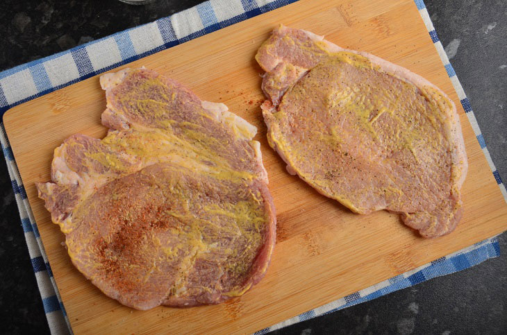 Bavarian schnitzel - tender meat with a crispy crust