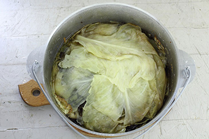 Basma in Uzbek in a cauldron (on the stove) - a hearty and tasty dish