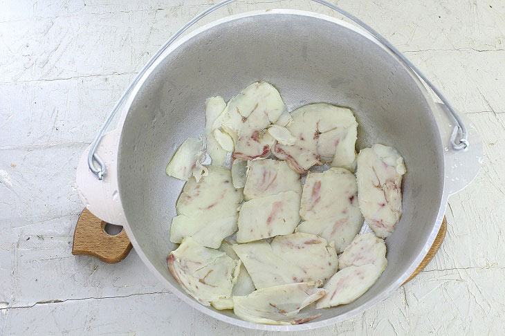 Basma in Uzbek in a cauldron (on the stove) - a hearty and tasty dish