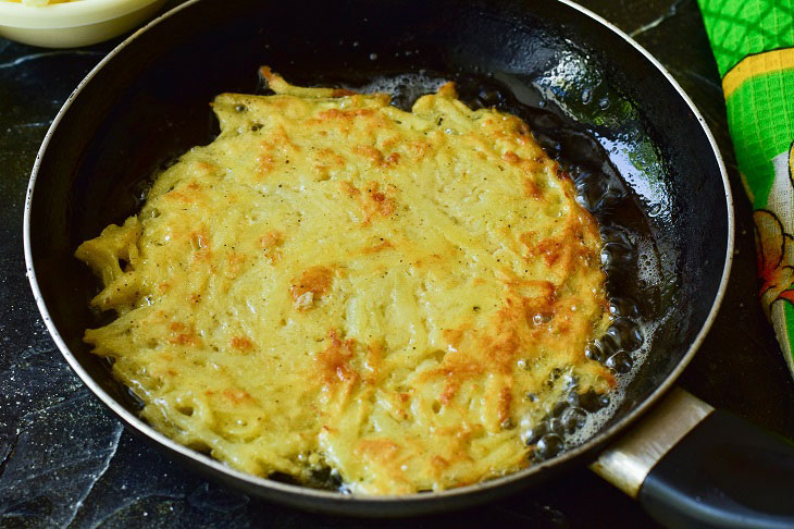 Potato brizoli with minced meat - simple, satisfying and original