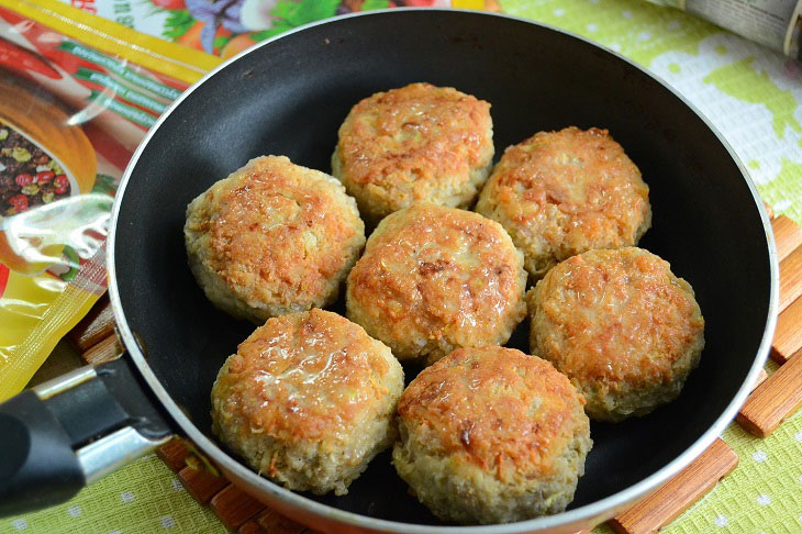 Potato casserole with meatballs - a simple and very tasty dinner