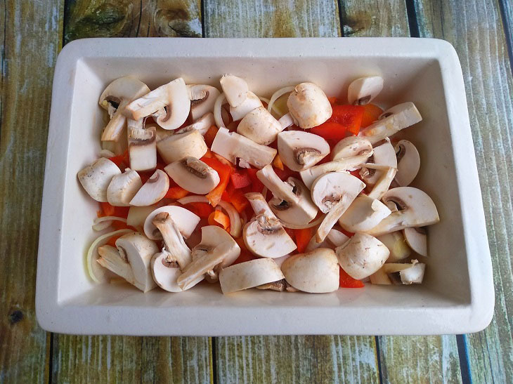 Lamb in the oven with vegetables - a tasty, simple and healthy dish