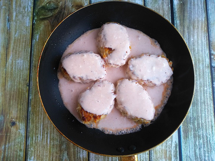 Lazy cabbage rolls with minced chicken - a simple and quick recipe without cabbage shell