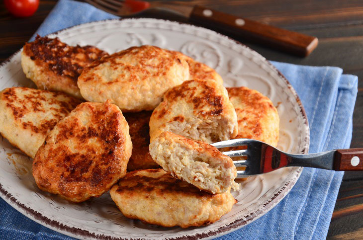 Chicken cutlets with cottage cheese - incredibly juicy and tasty