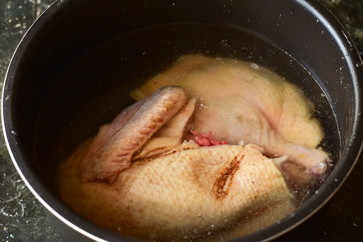 Homemade duck jelly in a slow cooker-pressure cooker - very tasty and satisfying