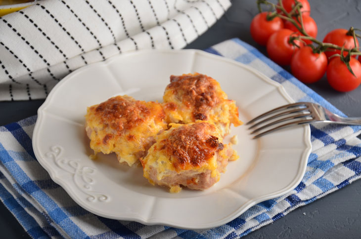 Creamy meatballs in the oven - very tasty and juicy