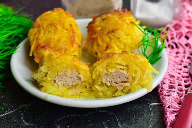 Sorcerers from potatoes and minced meat - very appetizing and satisfying