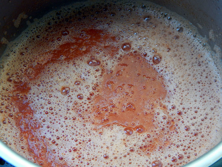 Cauliflower in tomato is a great snack at any time of the year