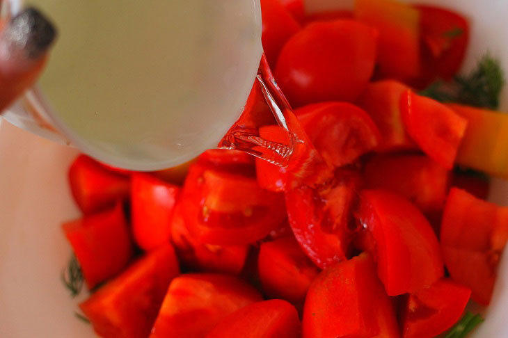 Tomato sauce from tomatoes and sweet peppers - freezing for the winter