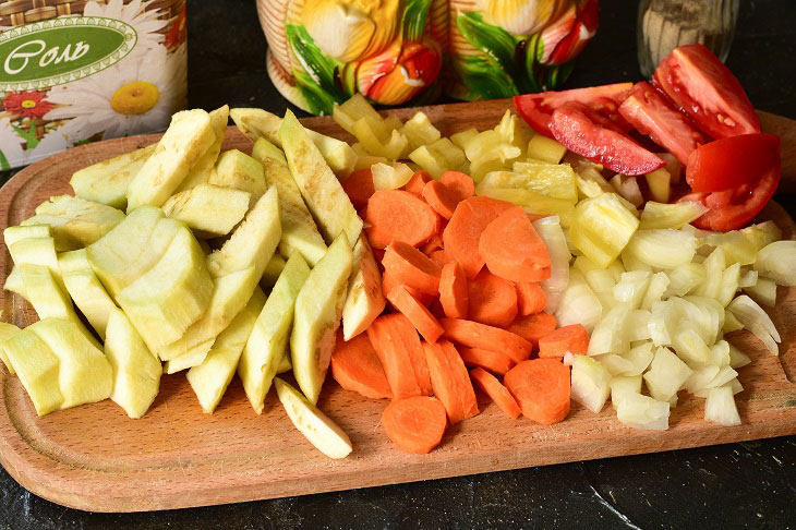 Awesome salad "Pyaterochka" for the winter - you will cook it every year