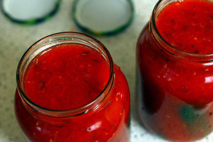 Cucumbers in tomato sauce for the winter - a step by step recipe with a photo