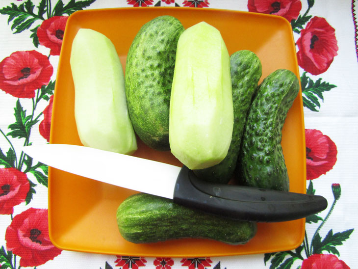 Salad "Cucumber tongues" for the winter - a step by step recipe with a photo