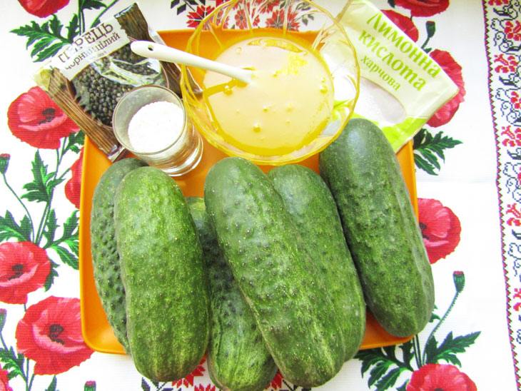 Salad "Cucumber tongues" for the winter - a step by step recipe with a photo