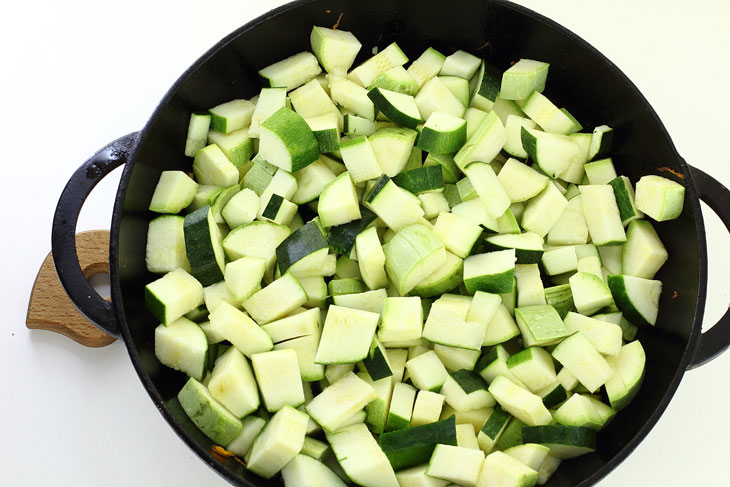 Zucchini caviar as in a store for the winter - please your family with a delicious preparation