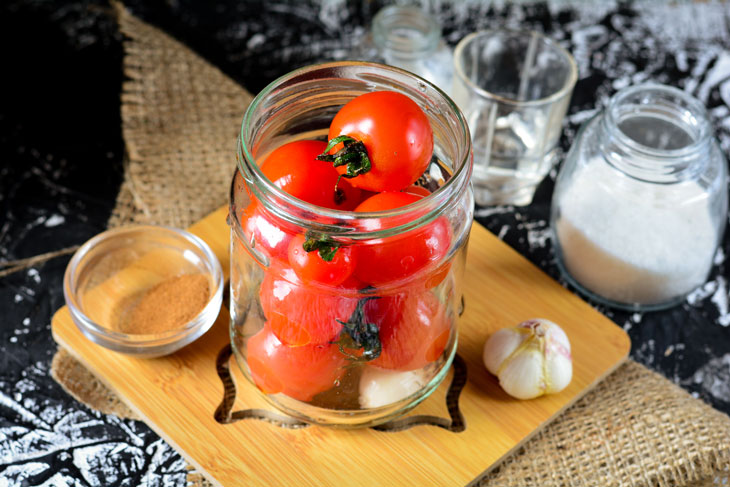 Tomatoes with cinnamon for the winter - you will not find these in the store