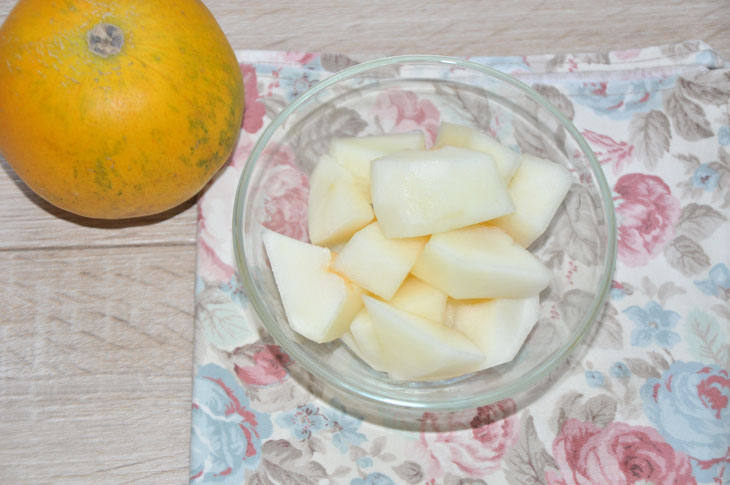 Melon in honey syrup for the winter - a delicious delicacy