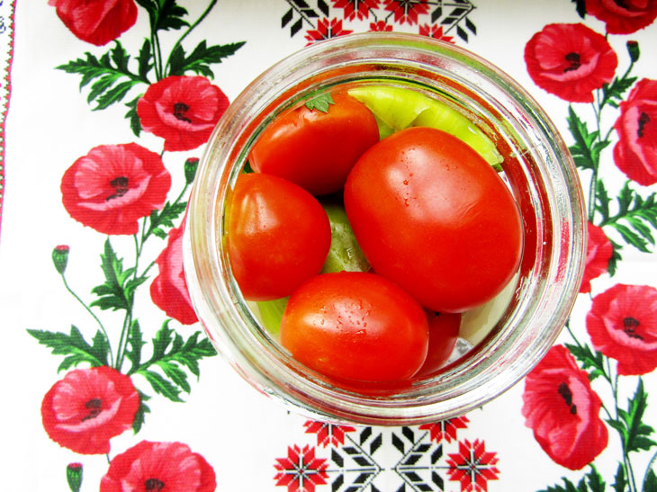 Canned tomatoes "Sweet" - delicious homemade preparations for the winter