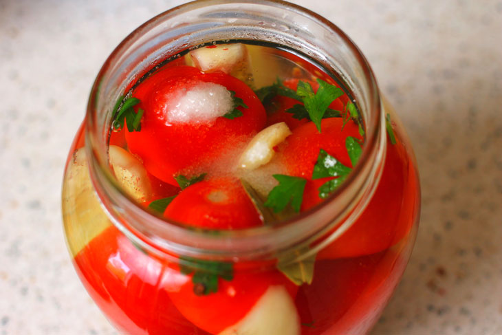 Tomatoes with sweet peppers for the winter - a step by step recipe with a photo