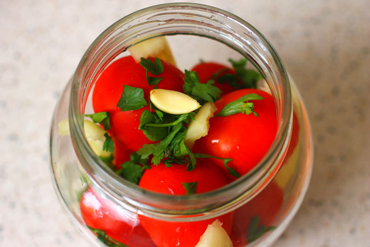 Tomatoes with sweet peppers for the winter - a step by step recipe with a photo