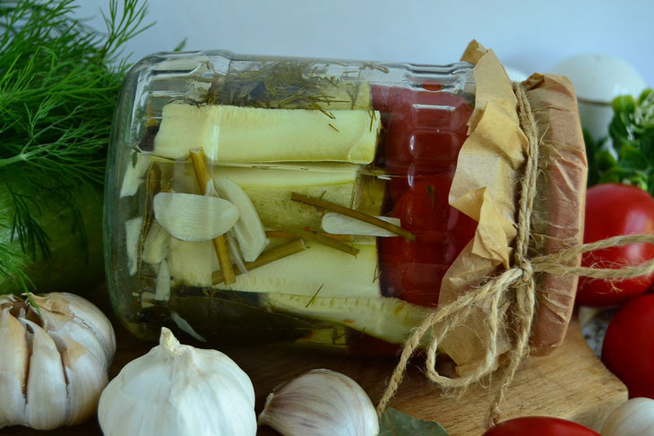 Delicious assortment of zucchini and tomatoes for the winter - a step by step recipe with a photo