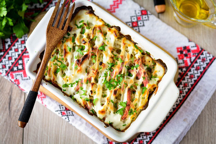 Traditional Belarusian casserole "Myadzvedz" - hearty and very tasty