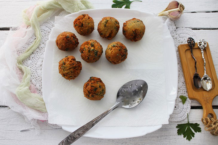 Arabic Cuisine: Classic Chickpea Falafel