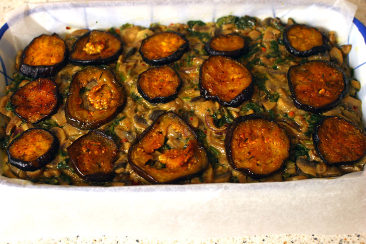 Casserole with mushrooms, eggplant and mashed potatoes