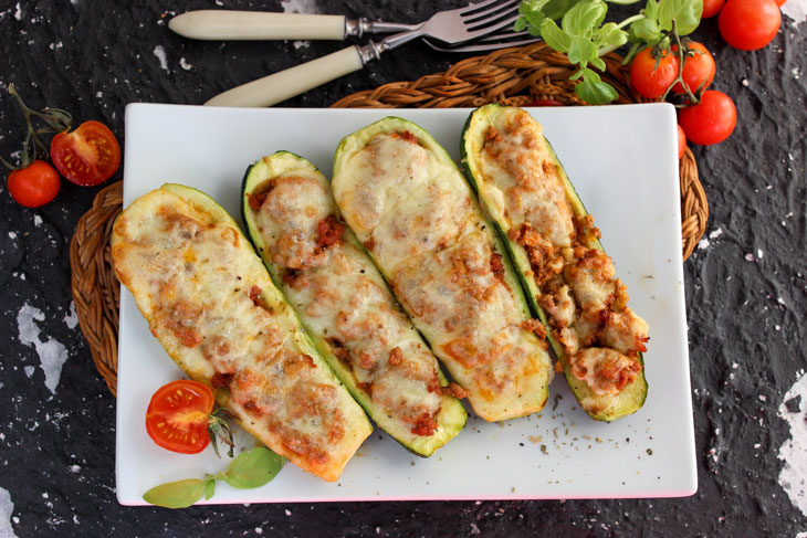 Zucchini with minced meat and cheese - it's so delicious that you will want to repeat it again and again