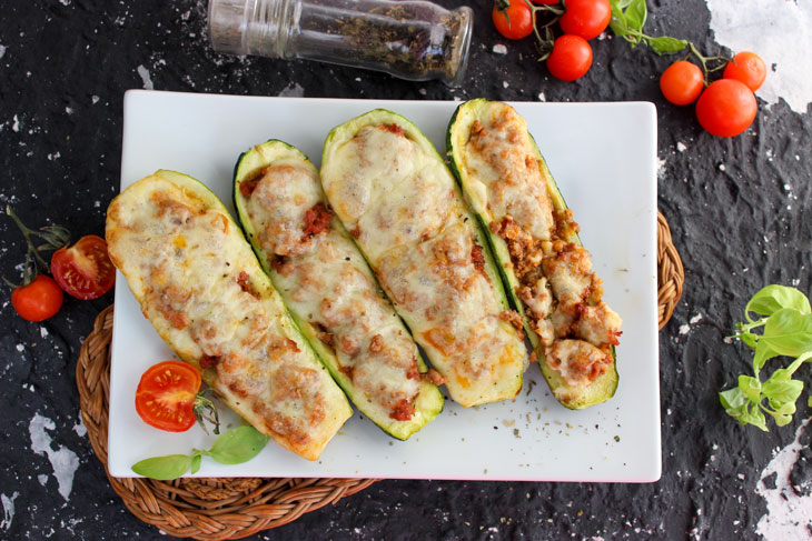 Zucchini with minced meat and cheese - it's so delicious that you will want to repeat it again and again