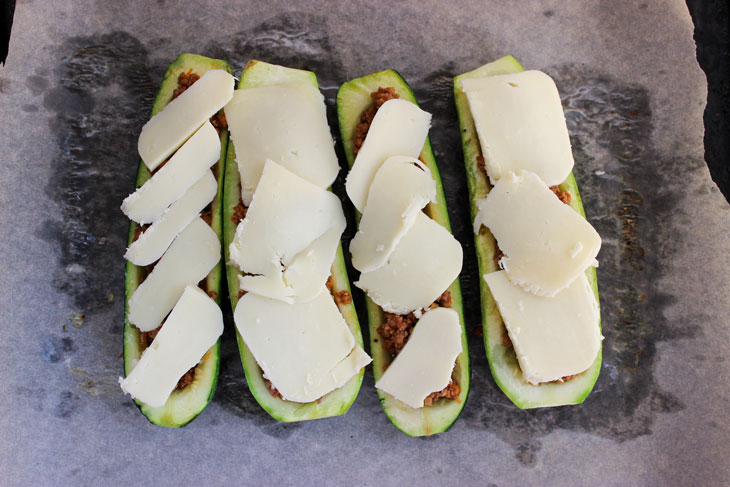 Zucchini with minced meat and cheese - it's so delicious that you will want to repeat it again and again