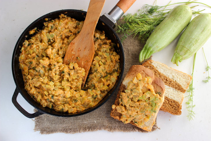 Braised zucchini with garlic and dill. A special creamy taste that is hard to resist!