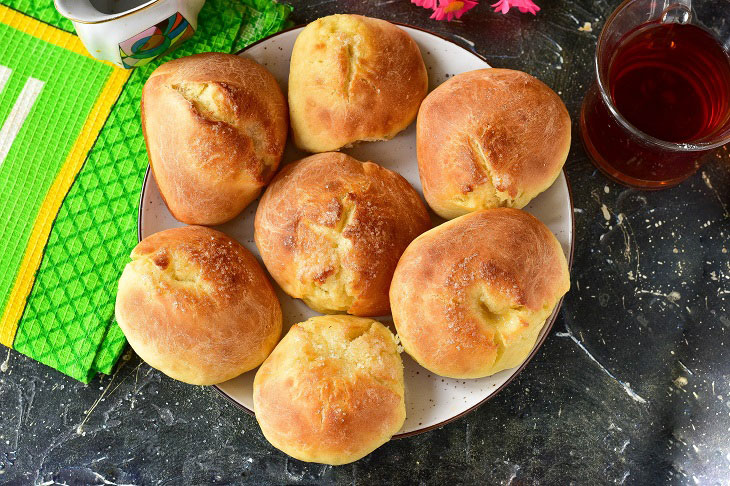 Buns "Butter Eyes" - soft and tender pastries
