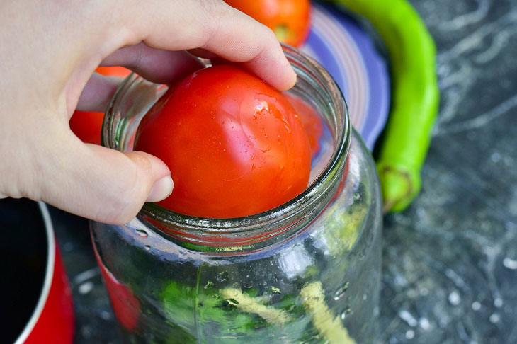 Georgian tomatoes for the winter - fragrant and tasty