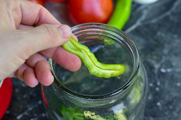 Georgian tomatoes for the winter - fragrant and tasty