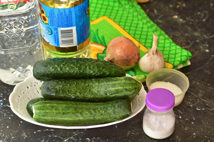 Salad "Nezhinsky" from cucumbers - an incomparable preparation for the winter