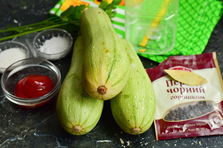 Zucchini in Chili ketchup for the winter - excellent canned vegetables